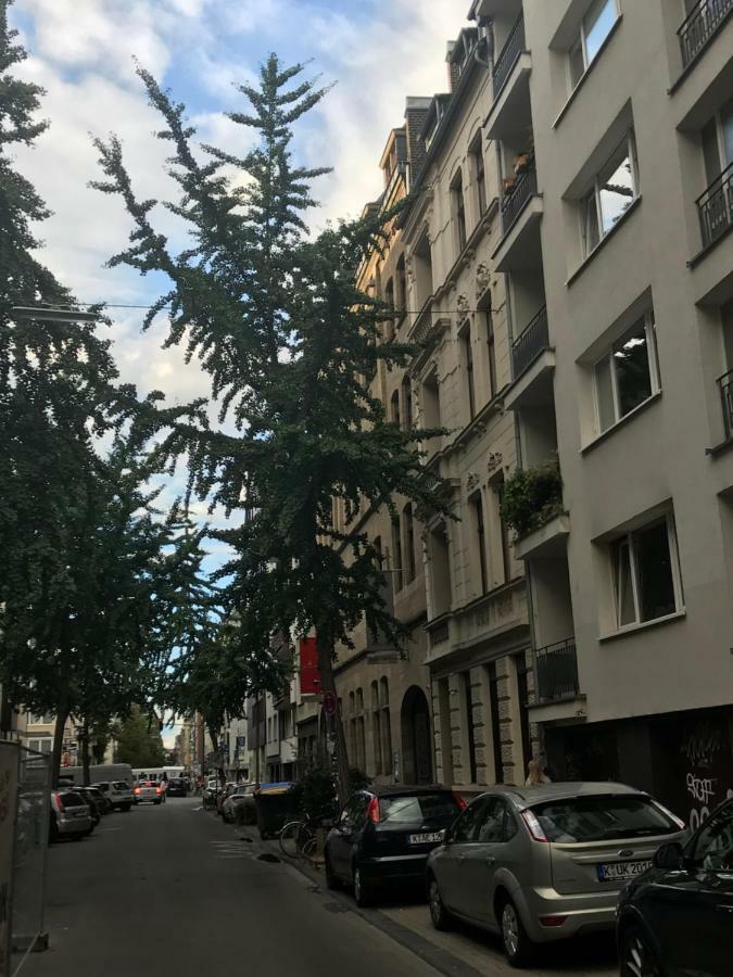 Apartment In Der Yogaschule Köln Eksteriør billede
